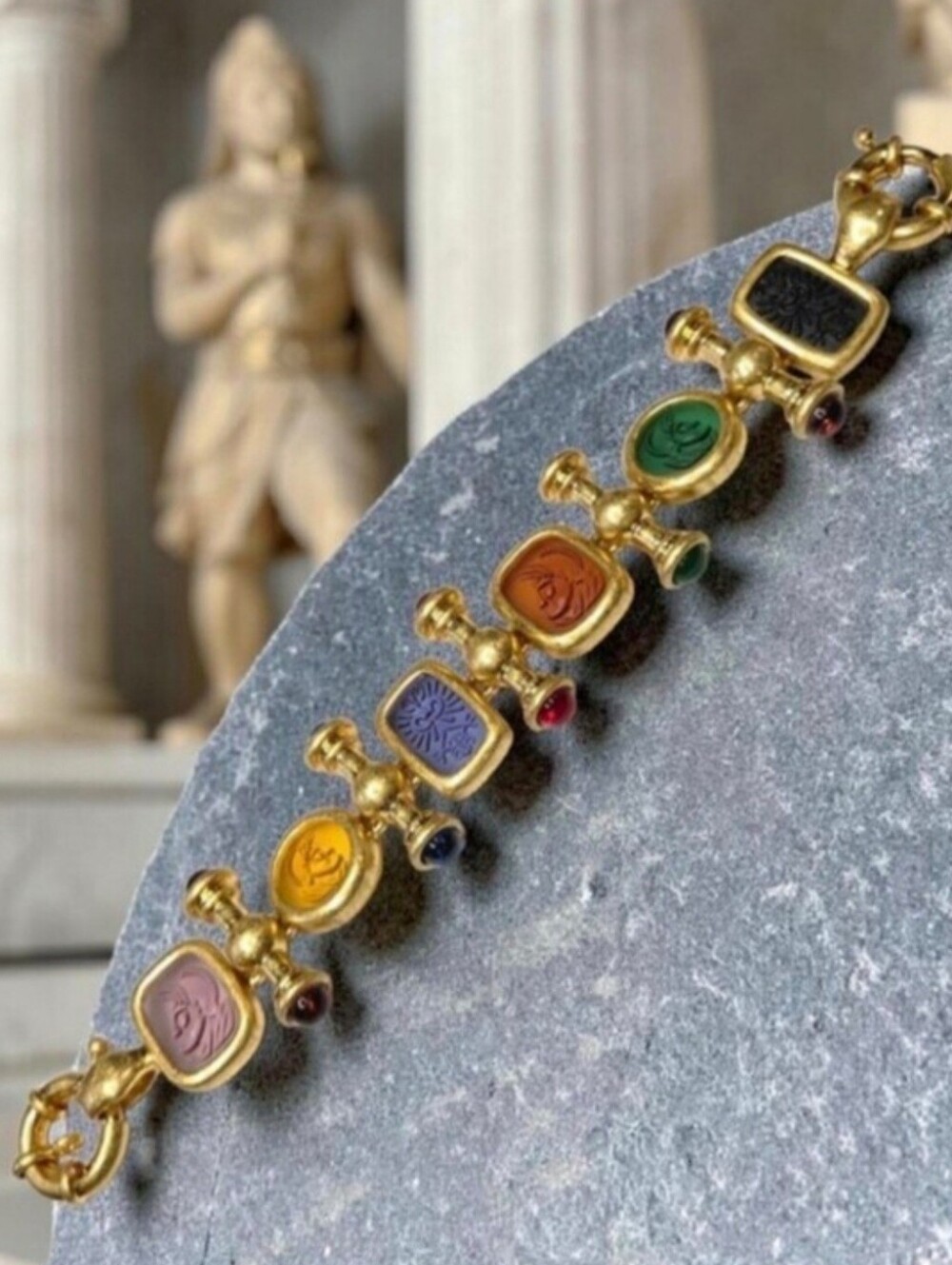 Etruscan Byzantine Revival Royal 18k Gold Plated Chunky Intaglio Charm Bracelet - Picture 6 of 8